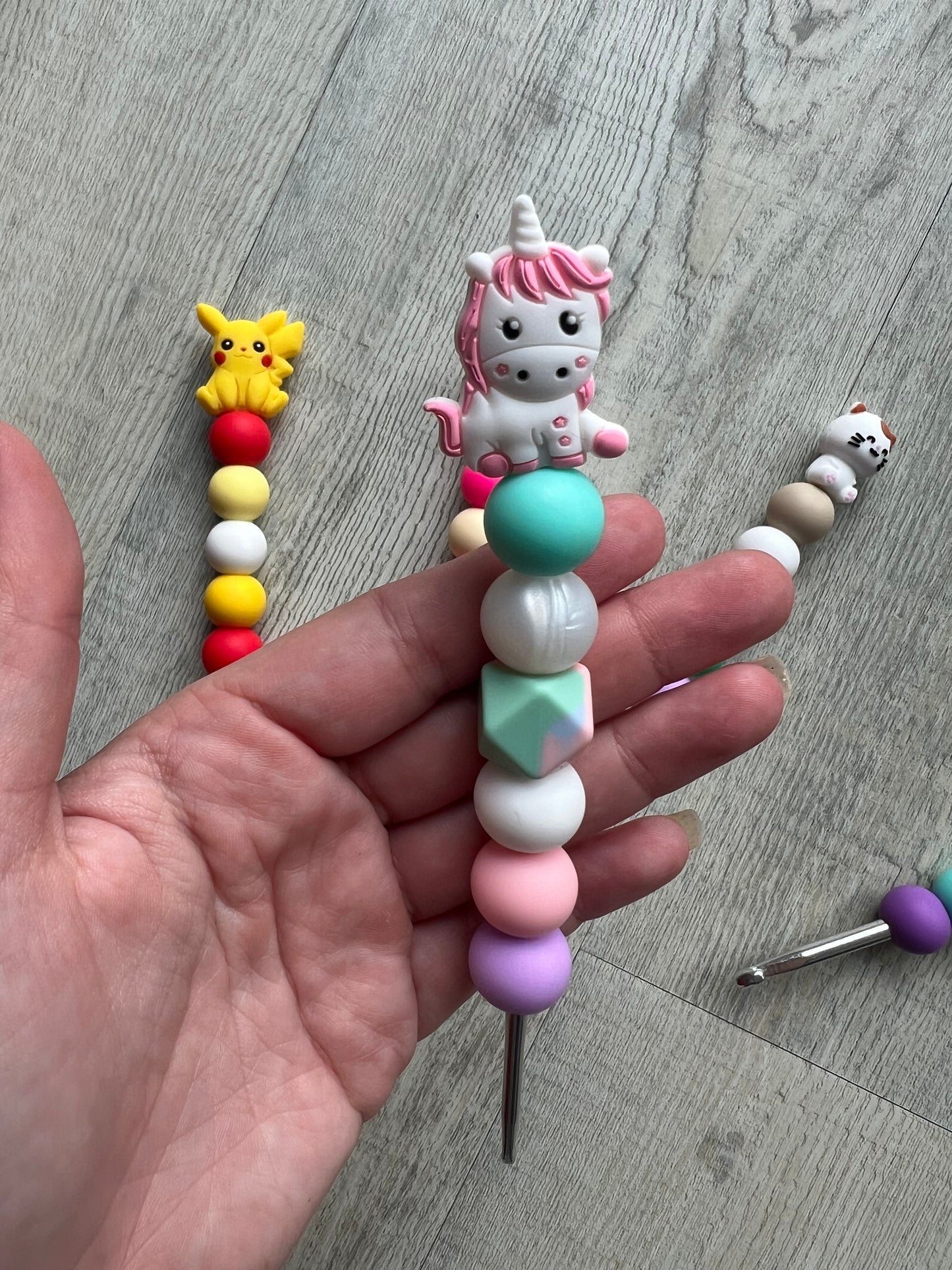 Ergonomic Crochet Hook with Silicone Beads Handmade