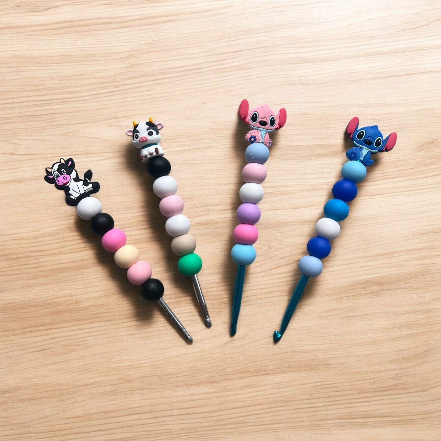 Ergonomic Crochet Hook with Silicone Beads Handmade